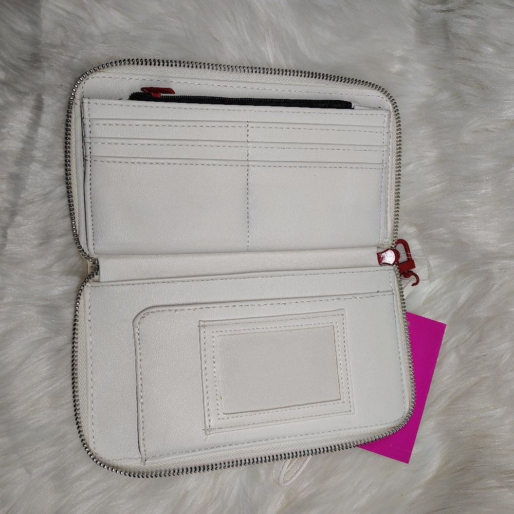 Betsey Johnson Heart Valentine Zip Around Wristlet Wallet - Picture 8 of 15